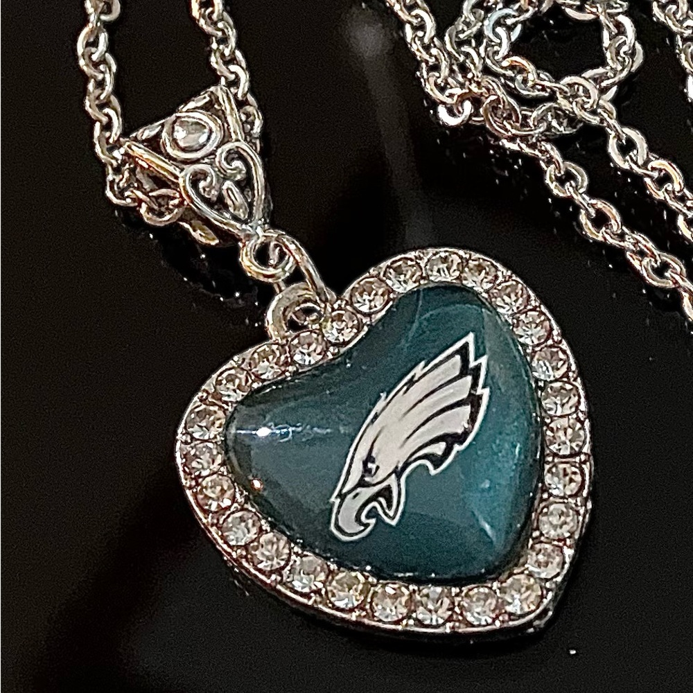 PHILADELPHIA EAGLE HEART NECKLACE bling